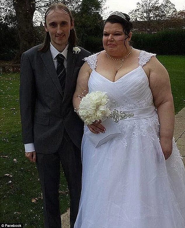 Истории после свадьбы. Смешные невесты. Странные Свадебные пары. Смешное свадебное платье для толстых.