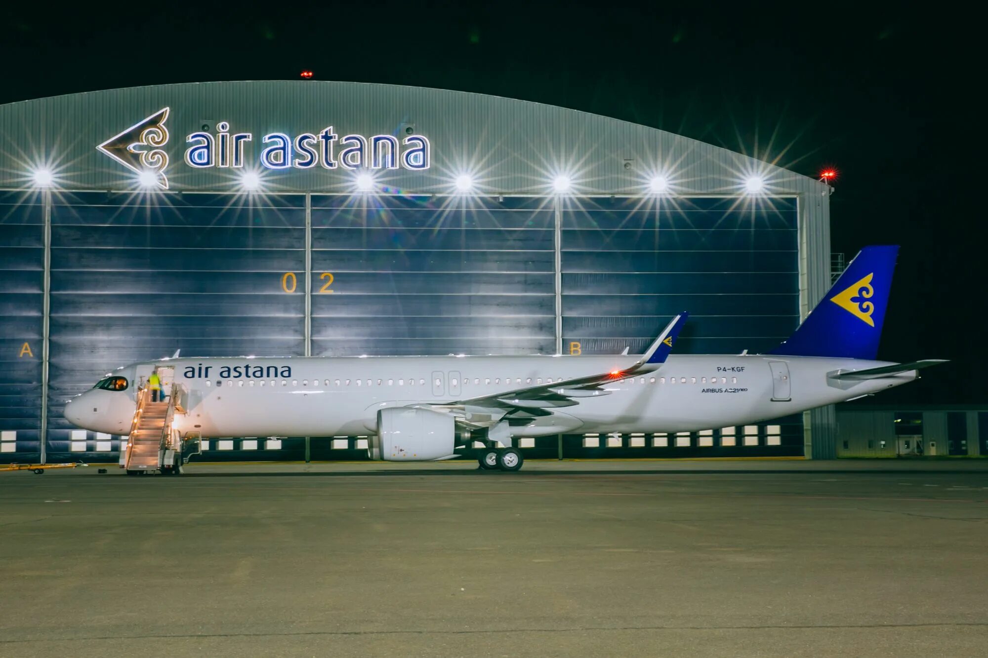 Воздух астана. A321lr Air Astana. A321 Neo Air Astana. Air Astana 321neo LR. Airbus a321 LR Air Astana.