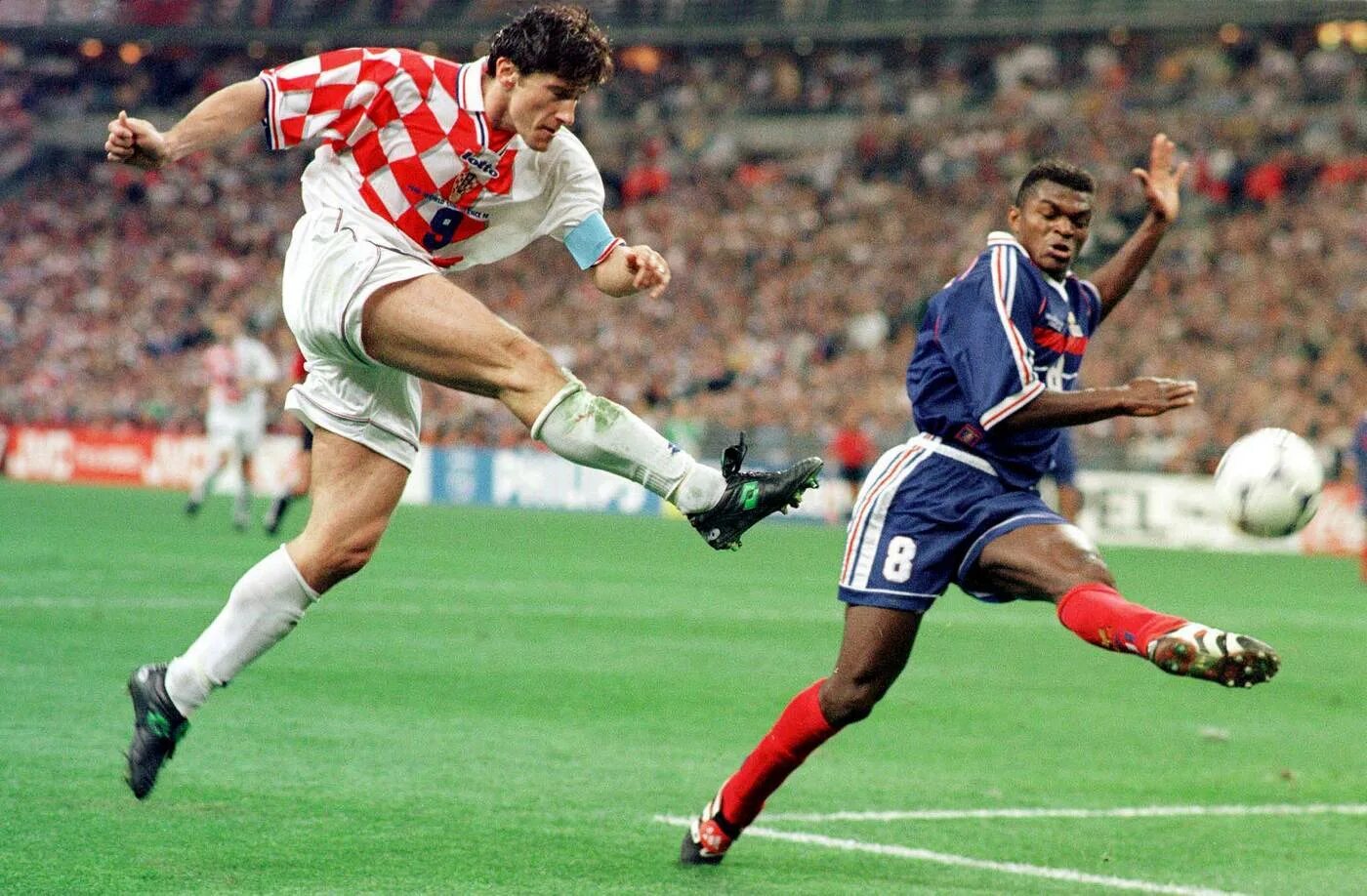 Сборная ирана сборная сша 1998. Чм 1998 аргентина ямайка. Спартак аякс 1998. Давор шукер франция 98. Матч 1998 года.