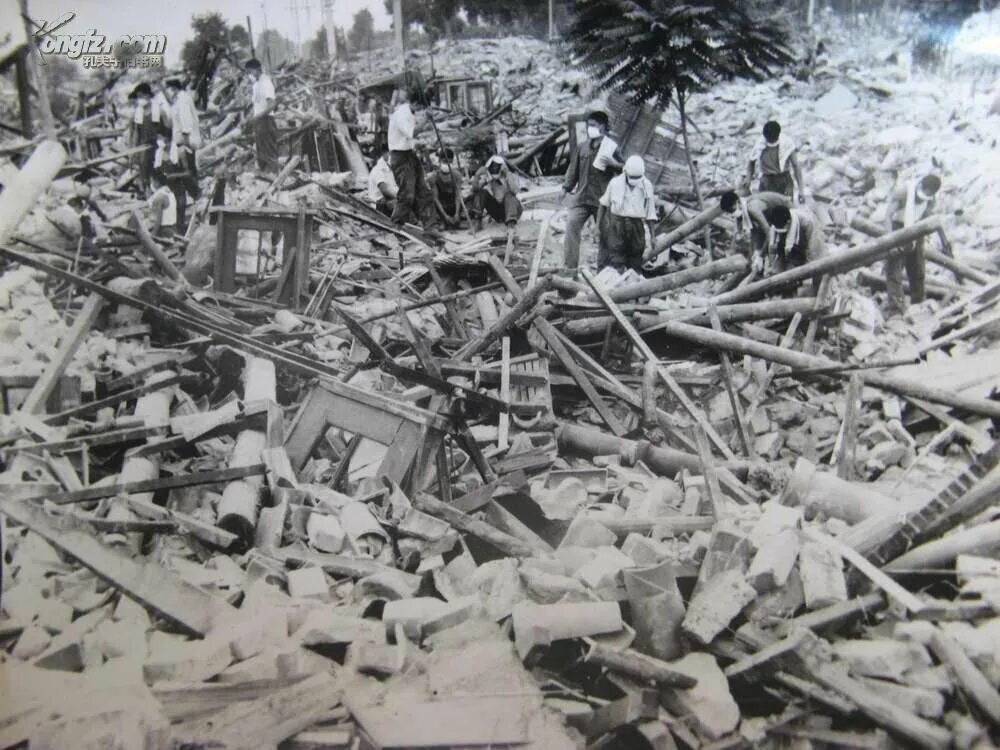 Хайнань землетрясение. Землетрясение Таншань 1976. Землетрясение в городе Таншане в провинции Хэбэй 1976 года. Землетрясение 1976 Китай Таншане. Тянь-Шань землетрясение 1976.