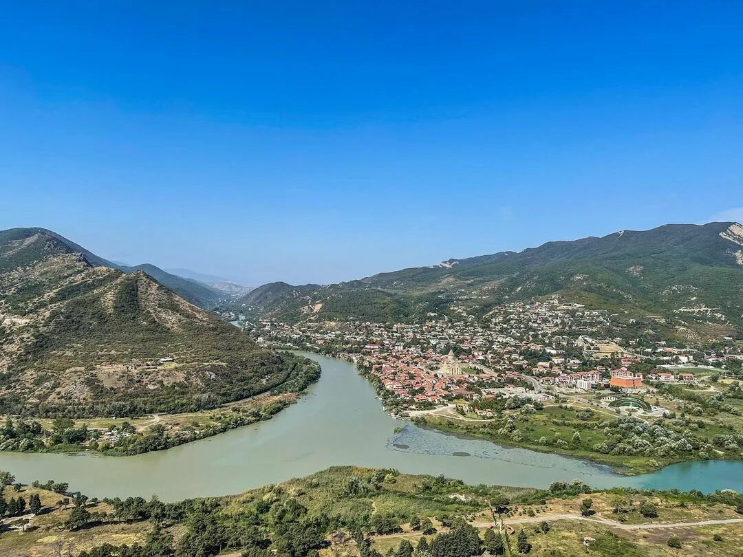 бассейн реки аракс. река кура рустави грузия. оросительный канал в средней азии. Which countries support armenia and which countries azerbaijan in map. река аракс нахичевань.