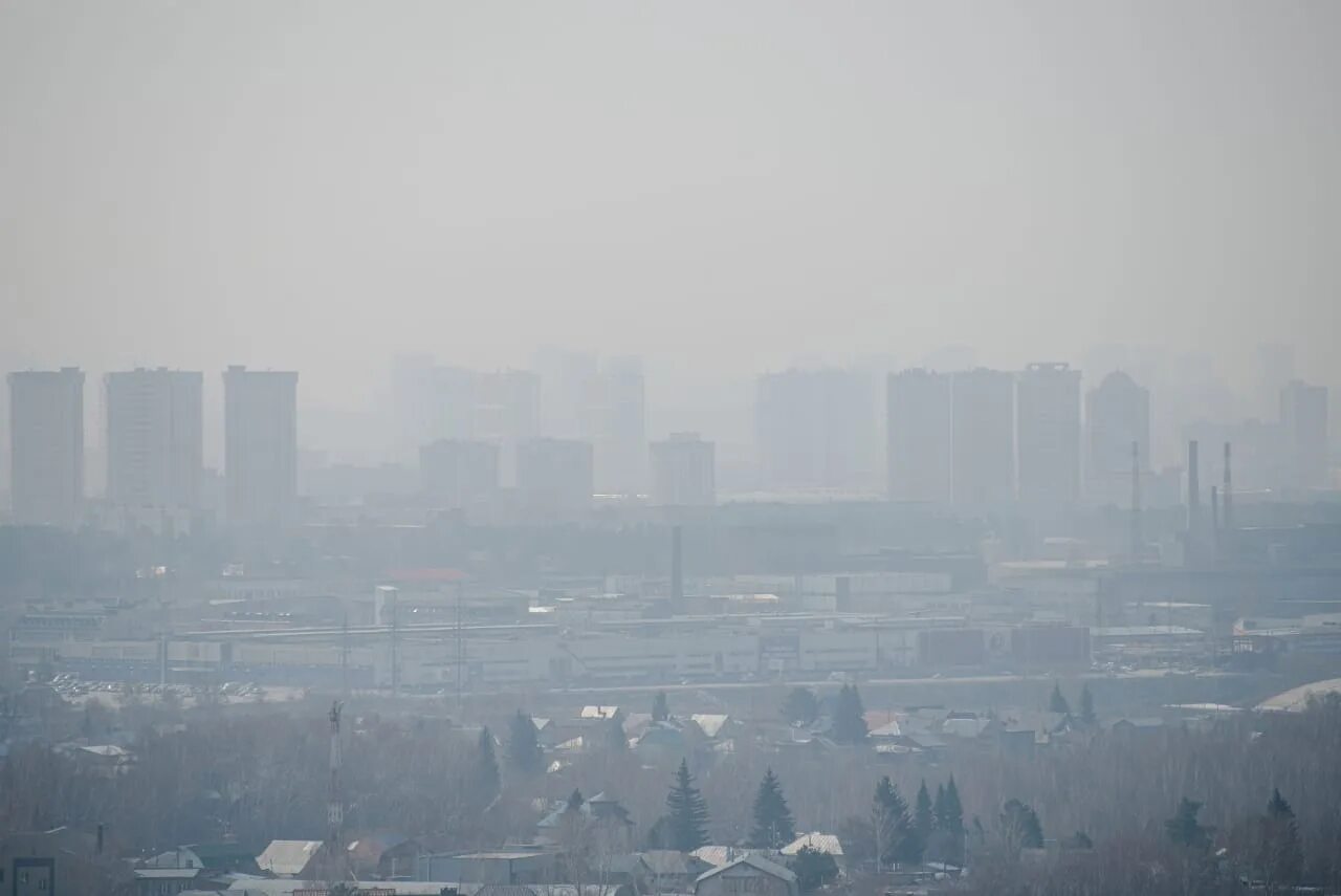 Лос анджелесский смог. Дымка над городом. Смог над городом. Линьфэнь китай. Смог капотня.