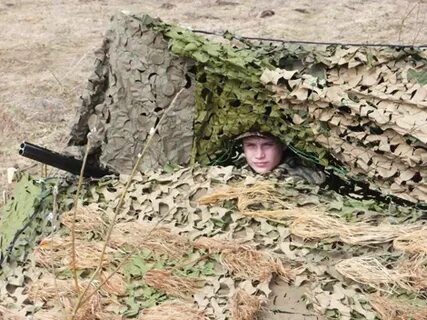 Укажите способ маскировки окопа