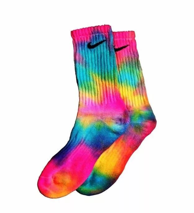 Дай носочек. Носки Tie Dye. Nike Tie Dye. Носки с разводами. Носки с разводами цветными.