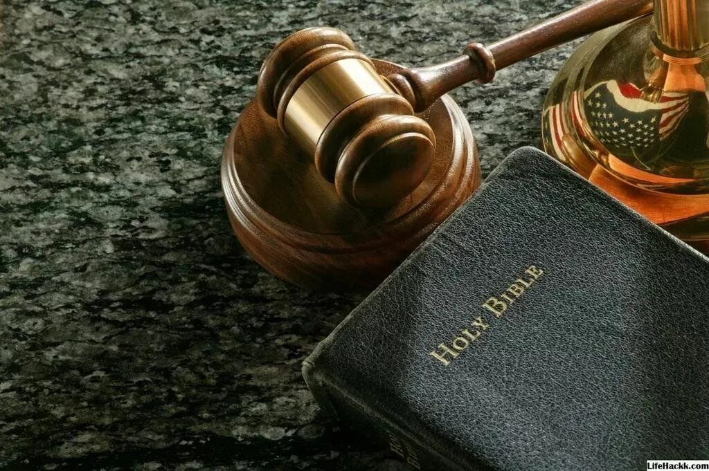 Religious law is. Religious law is. Религиозное право. Мусульманское право. Law and religion.