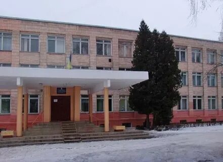 Школы ровно