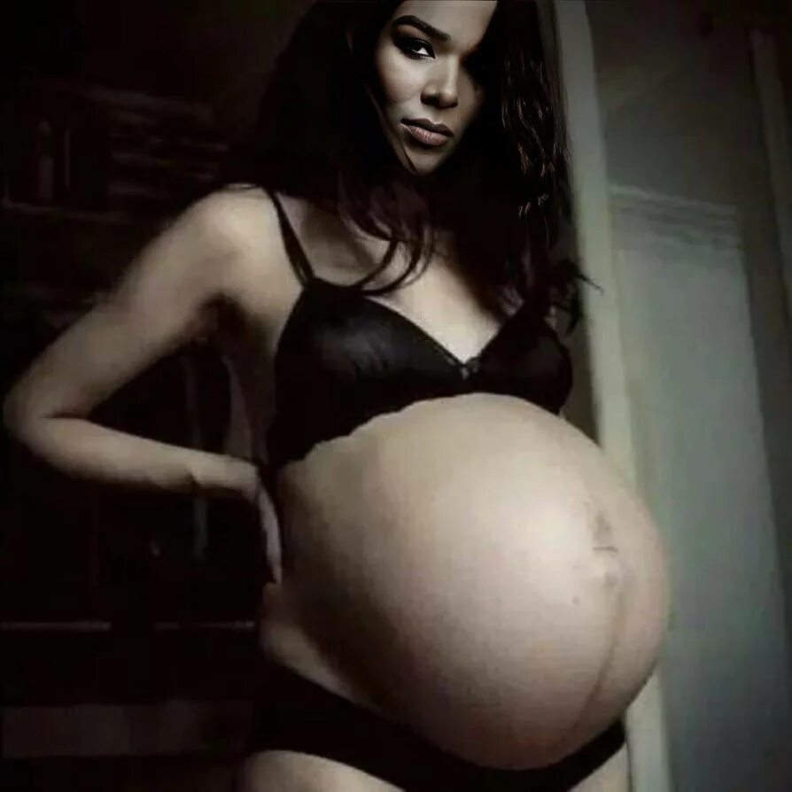 Беременная магдалена. Беременная сабрина прегго. Прегнант дизабелли биг белли. Pregnant big girl. Pregnant big girl.