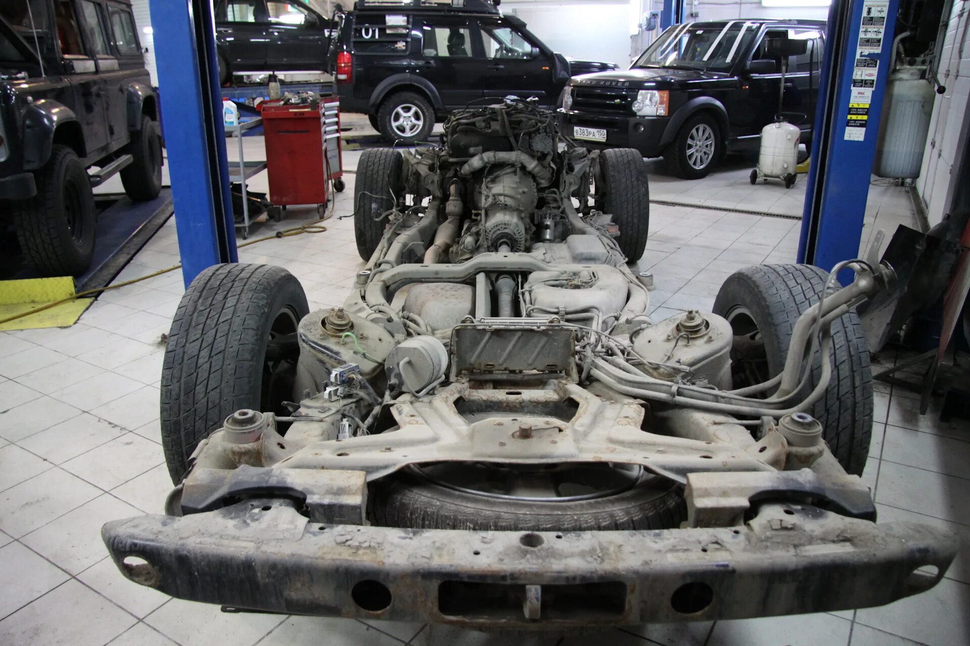 Кузов дискавери 3. Land rover discovery 3 рама. снятие кузова range rover sport. рендж ровер дискавери 3 рама. ленд ровер дискавери снятие кузова.