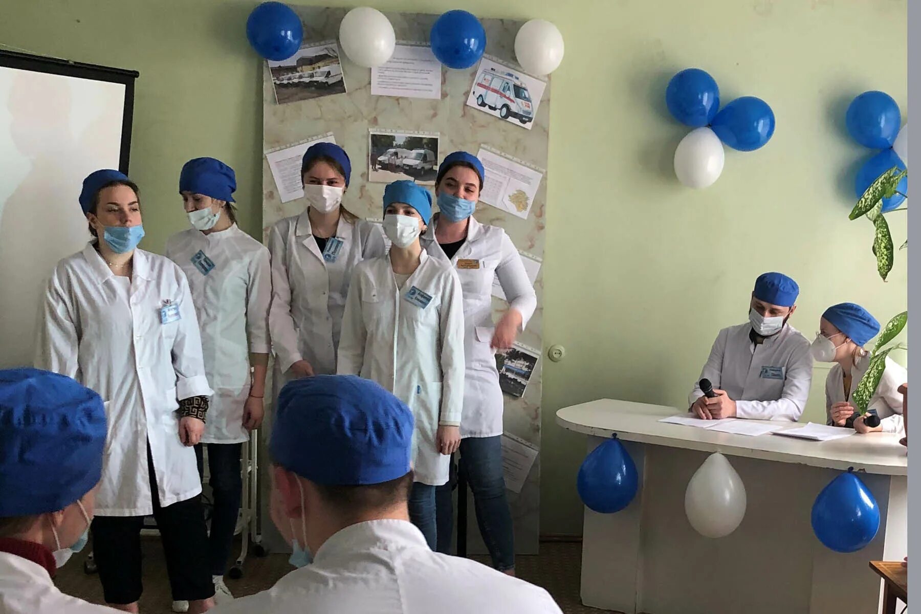 Фельдшер колледж после 11. Фельдшер студент. Лечебное дело после 9 класса. Поступила в мед. Кафедра микробиологии рудн.