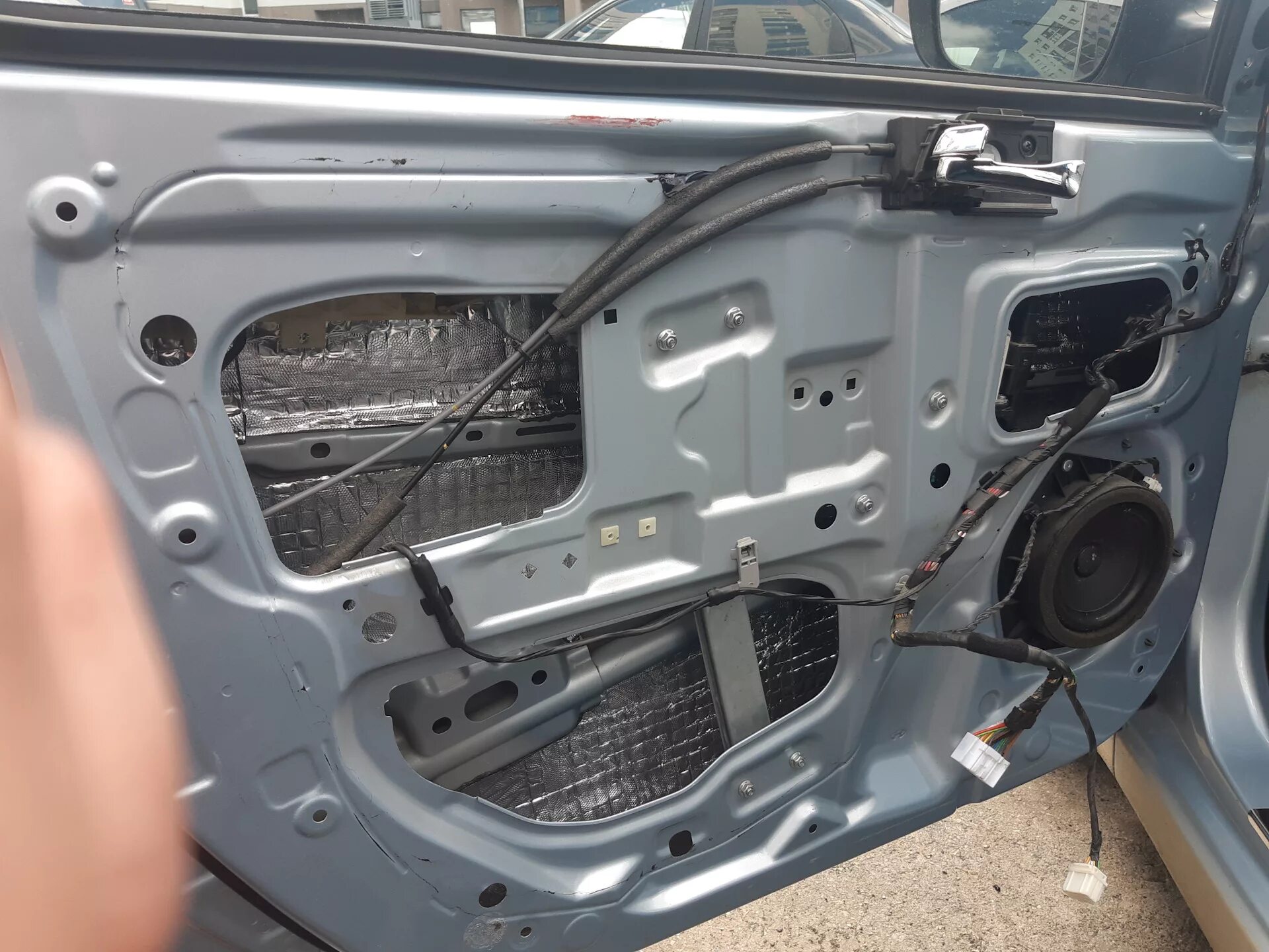 Ремонт двери соляриса. Шумоизоляция дверей солярис 1. шумоизоляция дверей солярис. солярис 2018 двери шумка. шумоизоляция дверей хендай солярис.