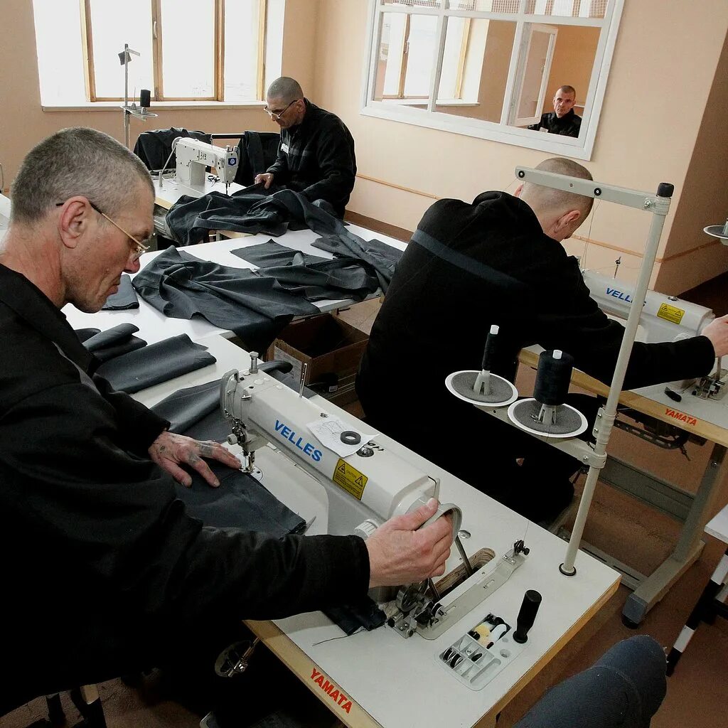 Зарплаты заключенных. Фсин о зарплатах заключенных до 224 тысяч рублей.