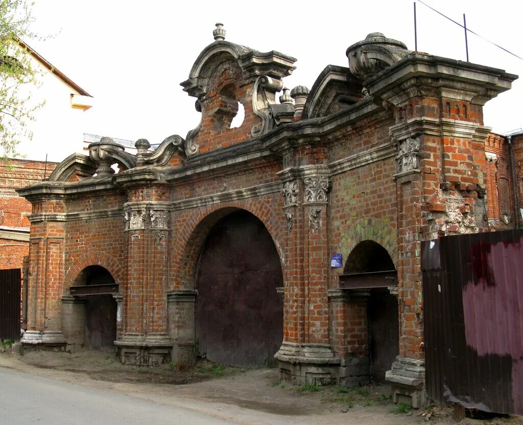 Усадьба ливенцевых в туле. Тула скит особняки. Ломовые ворота тула. Ворота в туле. Ворота в туле.
