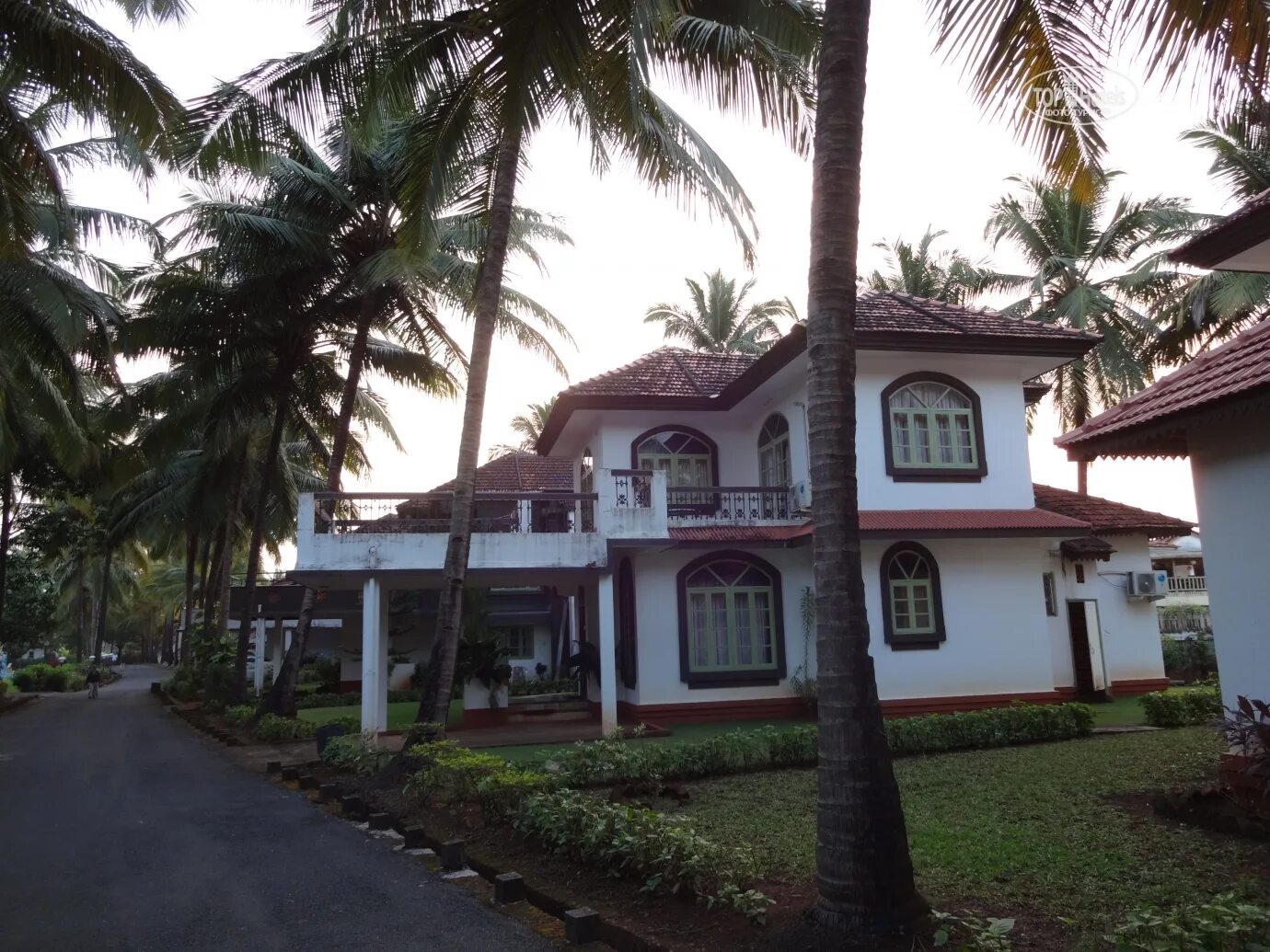Южный гоа отели. Гоа вилладжио. The byke old anchor 3 индия. Resort fantasies. Гоа отель calangute 2 фото.