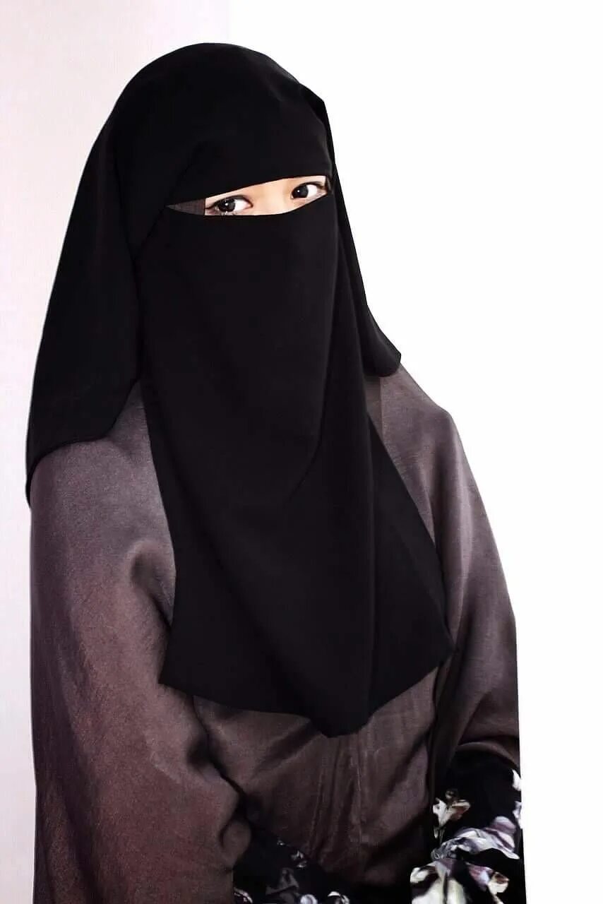 Королевский никаб. Мусульманка никаб паранджа. Никаб султанша. Никаб султанша. Салима никаб.