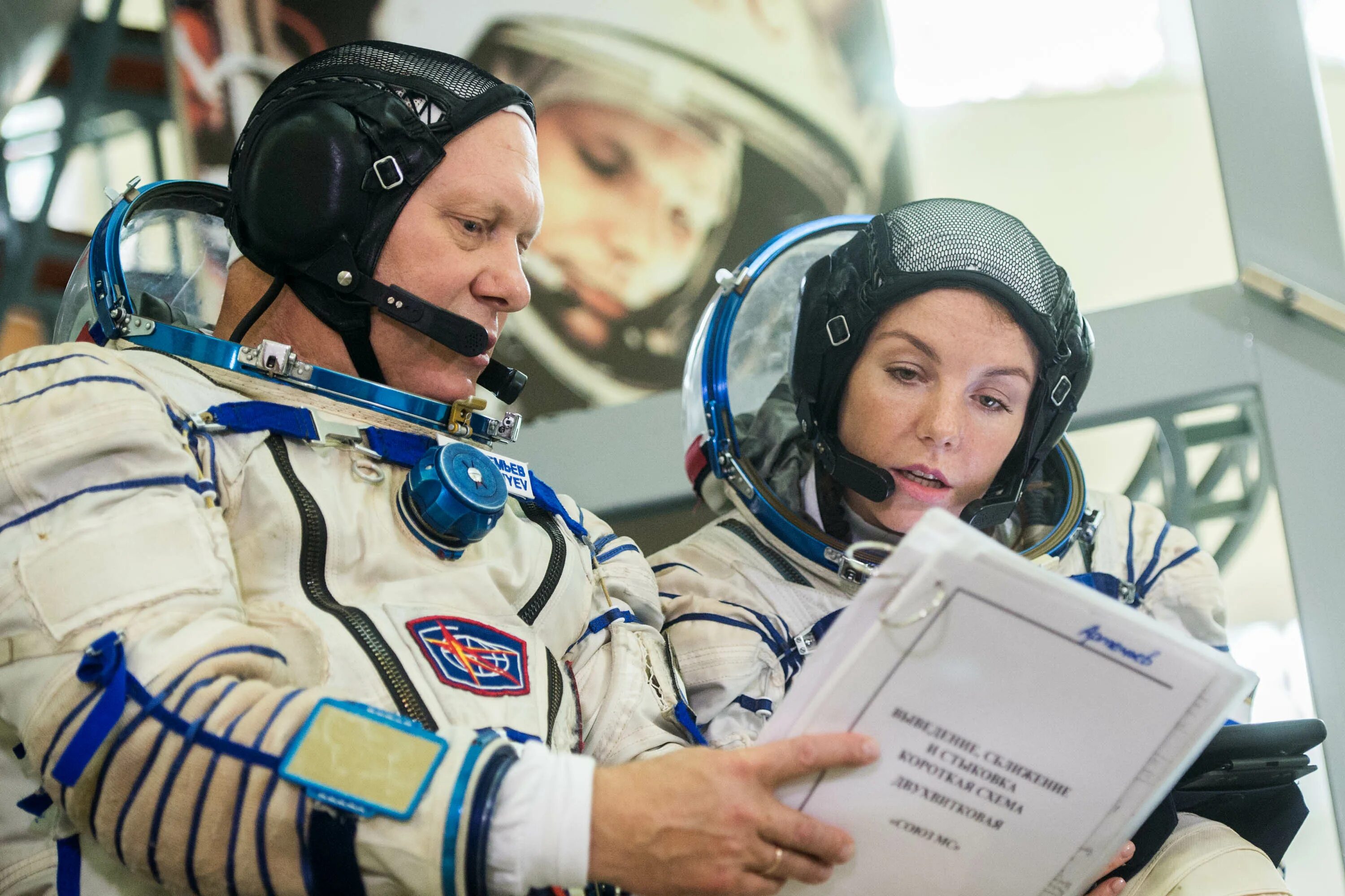 Сколько учиться на космонавта. Космонавты учатся. учеба космонавтов. где учиться на космонавта. учёные научились космонавтов.