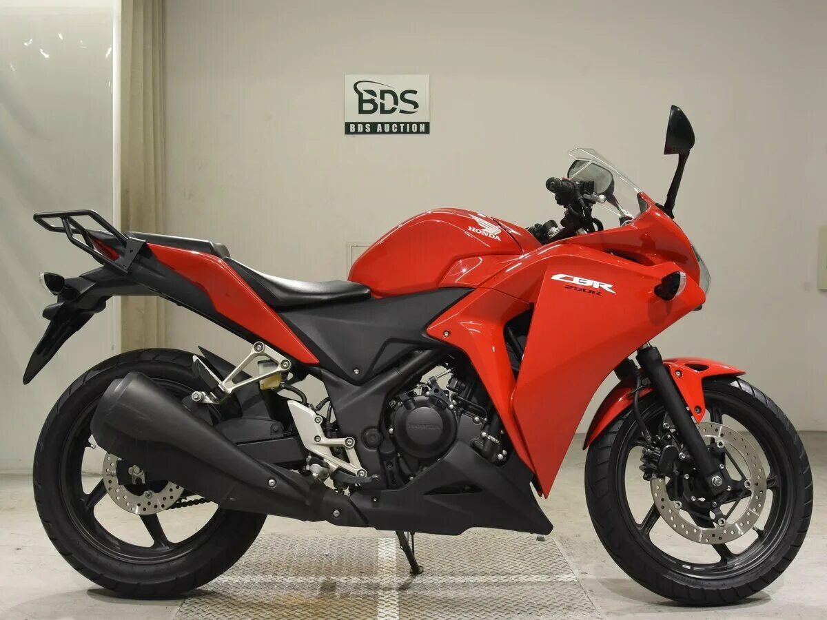 Мотоцикл хонда 250 кубов. Honda 250 кубов. Хонда 250 кубов. Honda 250 кубов. Мотоцикл хонда 250.