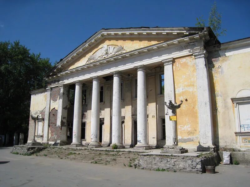 Сортировочный парк орехово зуево. Находится на сортировке. Находится на сортировке. Гродеково станция сортировочная. Взрыв на станции свердловск-сортировочный 1988 фото.