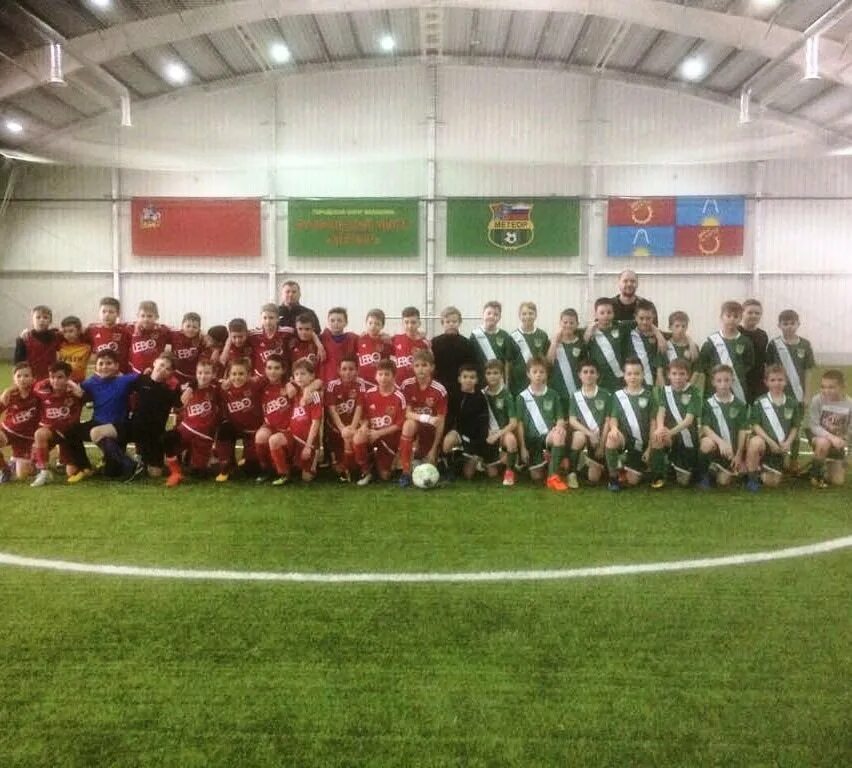 Футбольная команда метеор марусино. Фк метеор москва. Метеор команда по футболу. Команда метеор тренер. Фк метеор жуковский.