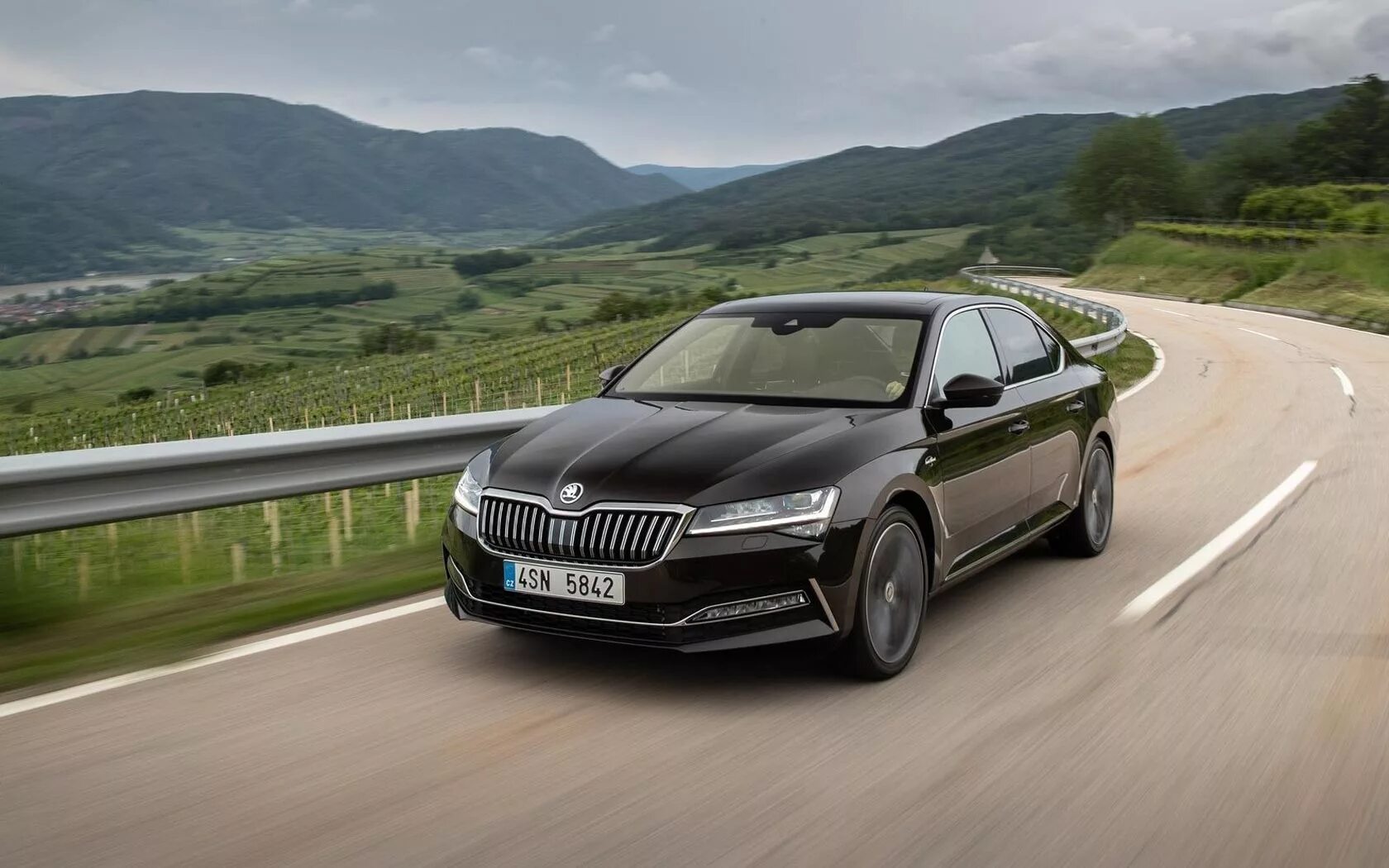 Шкода суперб 2020. Шкода Суперб 2019. Новая Skoda Superb.