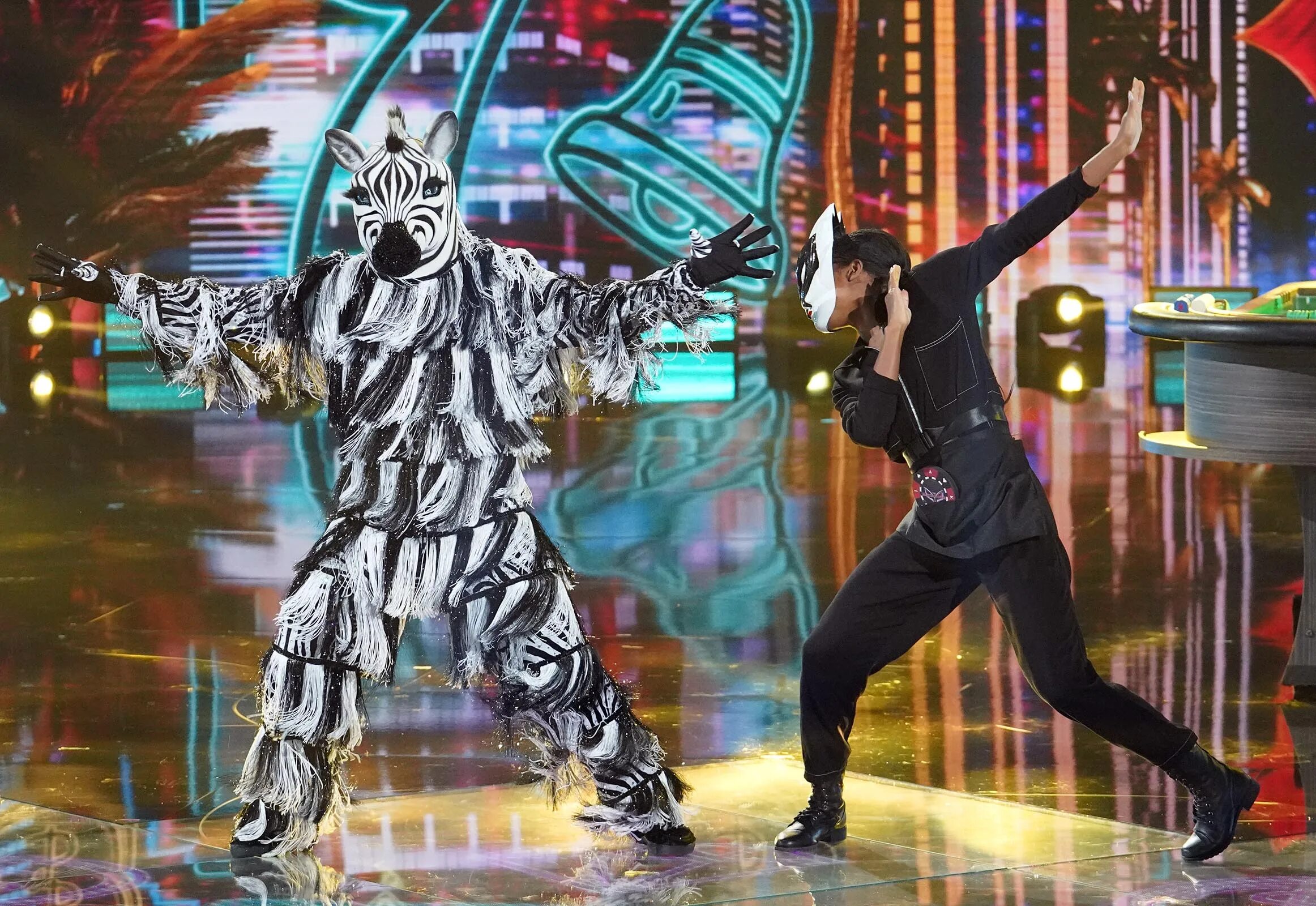 Маски танцы 1. Шоу "the masked Singer" -2020.