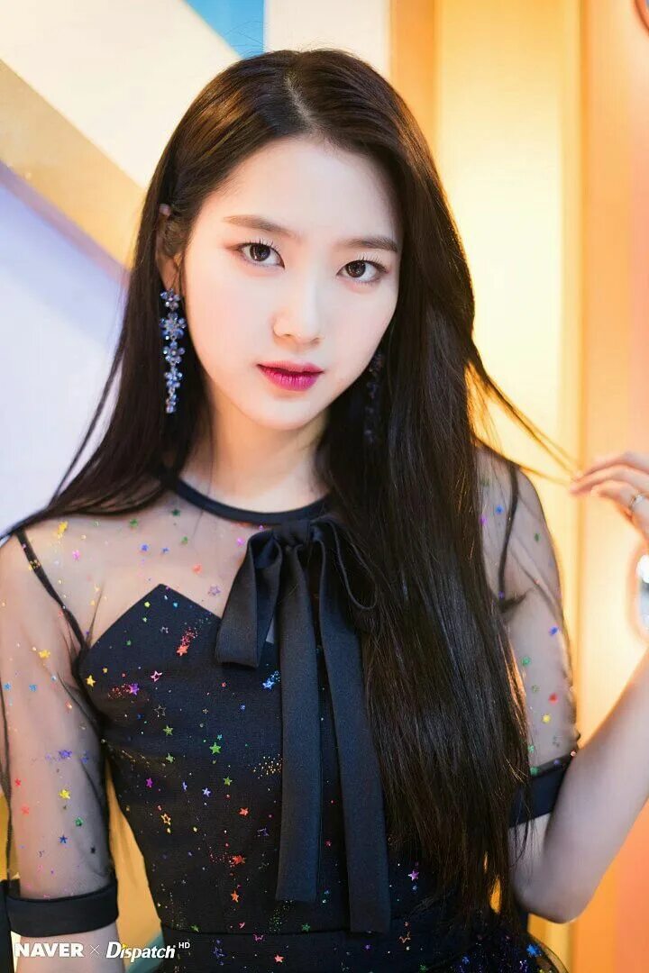 Jiho oh my girl. Джихо. Джихо. Джихо кпоп. Oh my girl хёчжон.