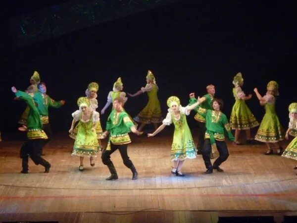 Магия востока конаково 2022. Современник танцы. Современник танцы. Танцы современника. Танец веселая уборка.