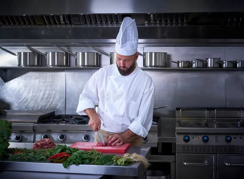 Повар мясного цеха в столовую. Повар мясного цеха в столовую