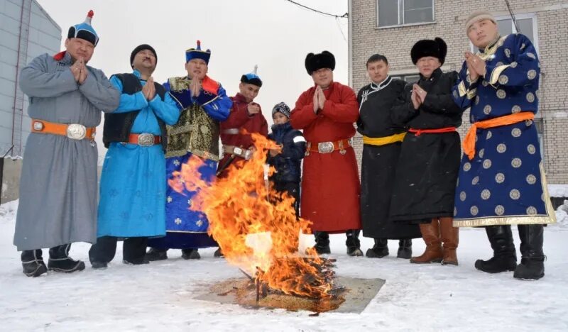 Новый год у тувинцев. Новый год у тувинцев. Новый год у тувинцев. Тувинцы шаманизм. Шагаа национальный праздник тувинцев.