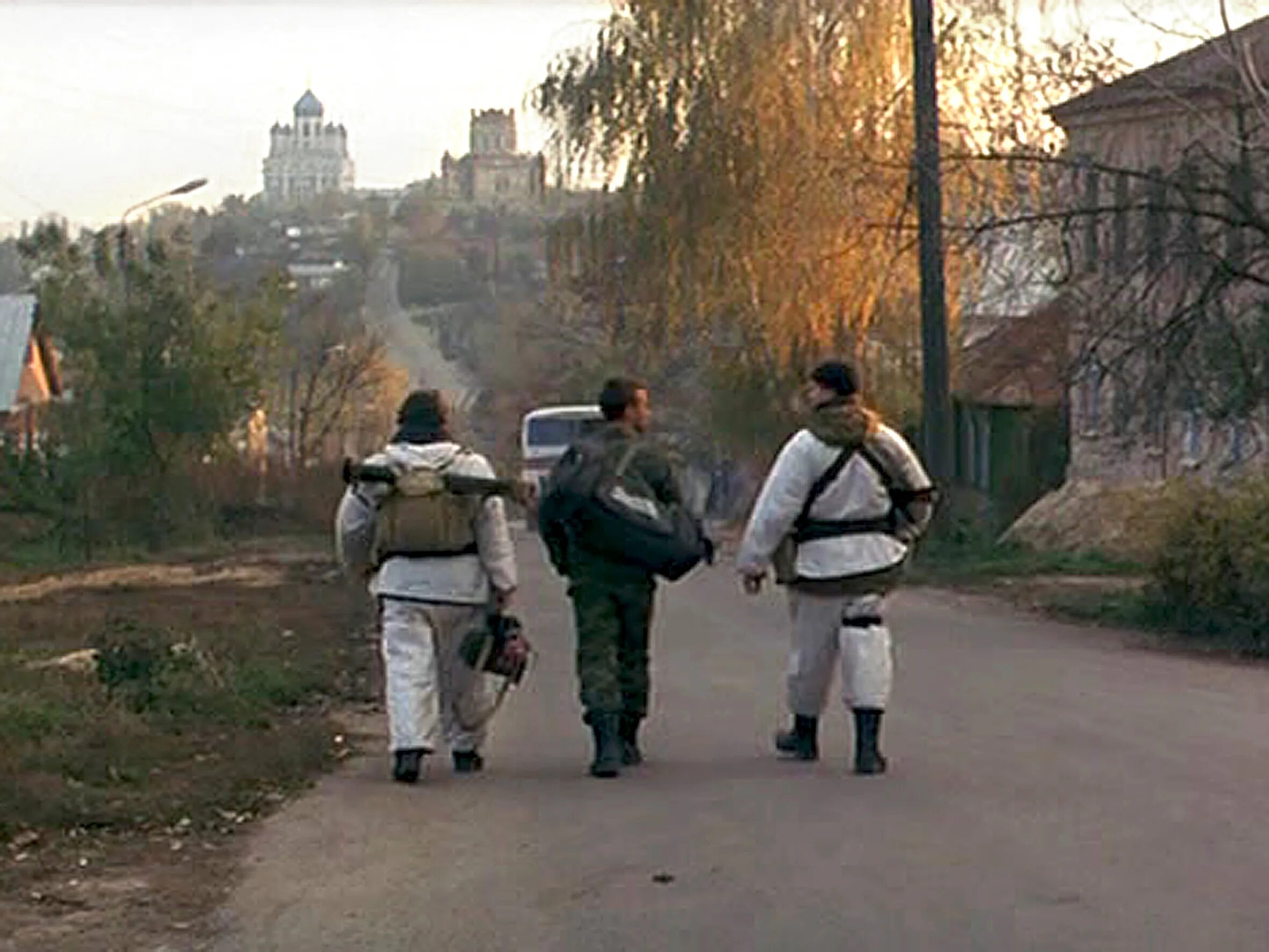 Живой фильм 2006. Живая мина где снимали в каком городе. Душегубы сериал где снимали. Живая мина. Съемки фильма живой 2006.