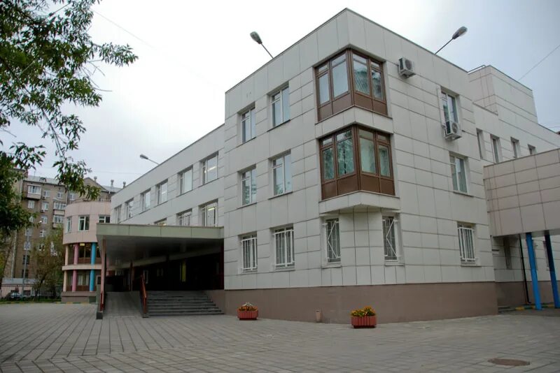 Школа 218 новосибирск. 218 школа фрунзенского. Сайт школы 218 новосибирска. Новая школа на родниках. Четырехэтажная школа новосибирск.