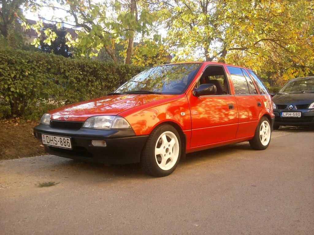 3 at, 2002, 240 000. Сузуки свифт 2000 1. 3 2003. Suzuki swift 1993. Suzuki swift 1 поколение.