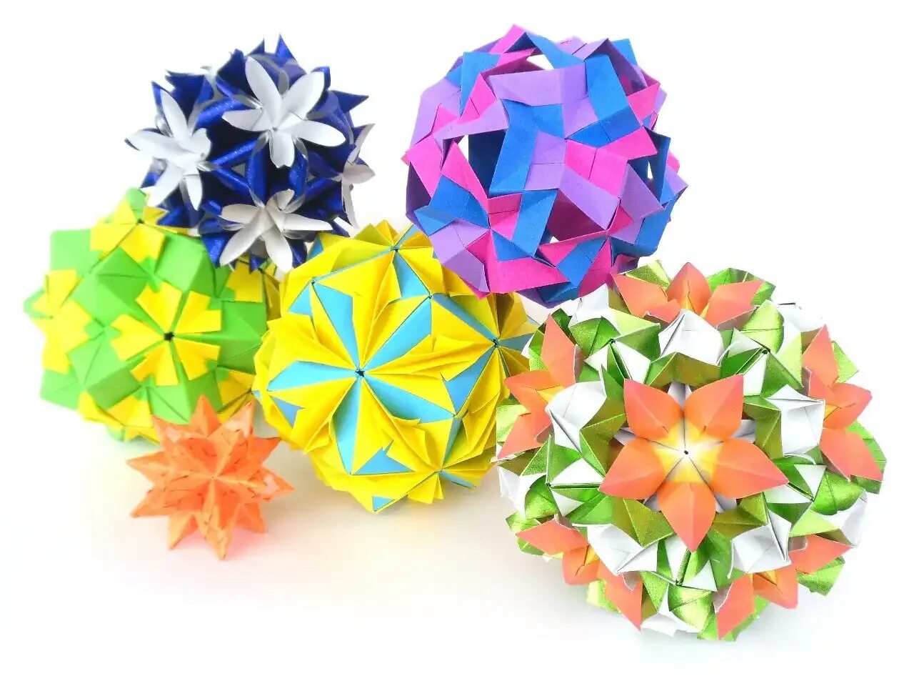 Модуль кусудамы супершар. Шар Kusudama оригами. Шар кусудама супершар. Модульное оригами кусудами.