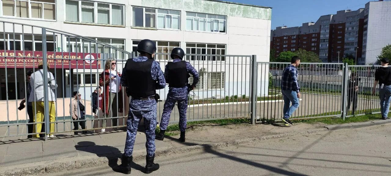 Антитеррористические учения в школе. Учение террористические в школе. Вооружённое нападение на школу. Действия при вооруженном нападении на образовательное учреждение. Вооруженное нападение в школе.