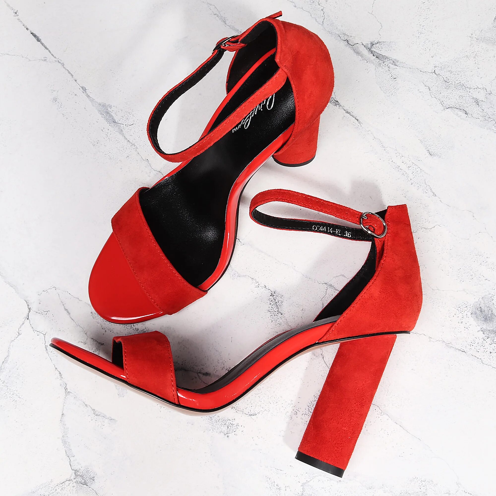 Свадебные босоножки jimmy choo. Новые босоножки во сне. Босоножки атласные на шпильке красные. Сандалеты красные. Новые босоножки во сне.