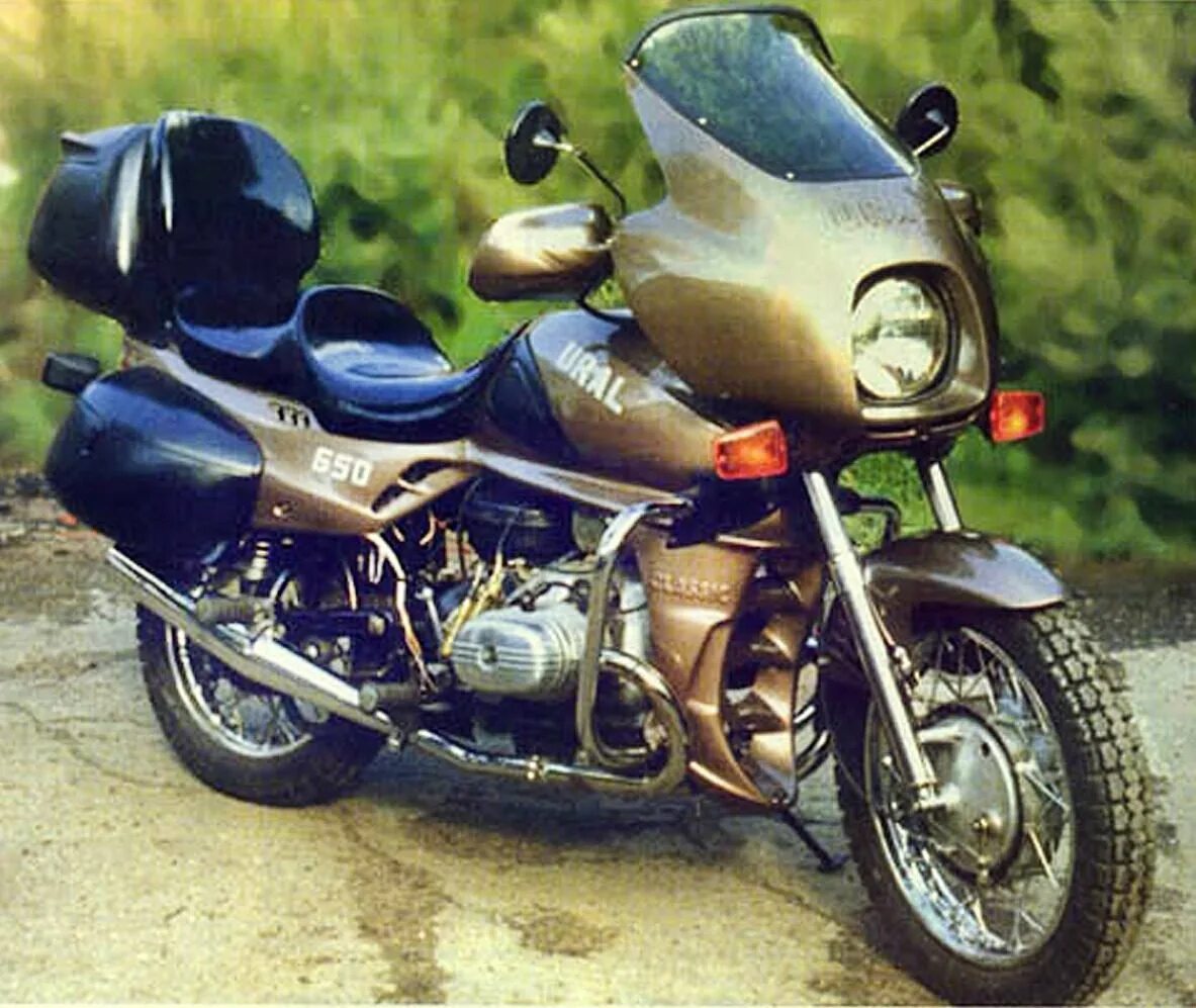 Урал ветровое. Урал ветровое. Ветровое стекло ветрозащита givi a660. Ветровик урал имз. Ветровик на мотоцикл урал.