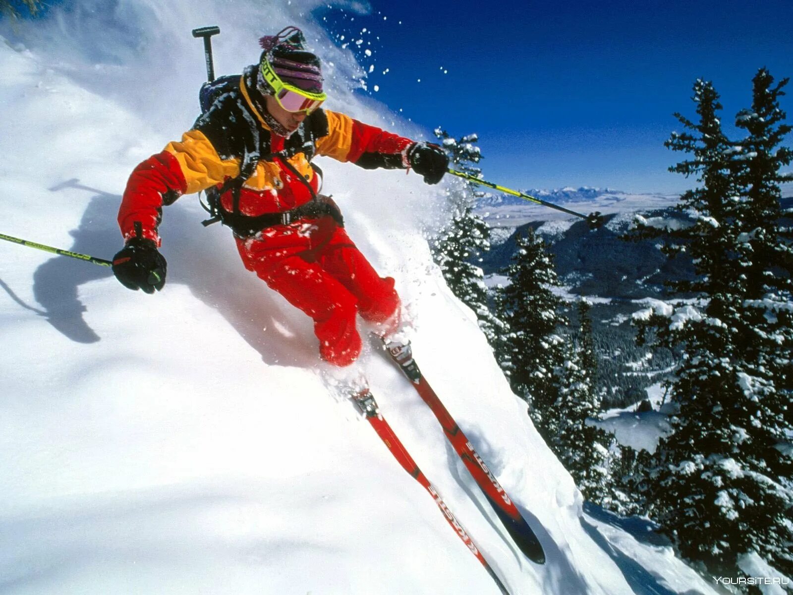Горный лыжник. Горнолыжный спорт. Зимний спорт. Горные лыжи. Горные лыжи вид спорта.