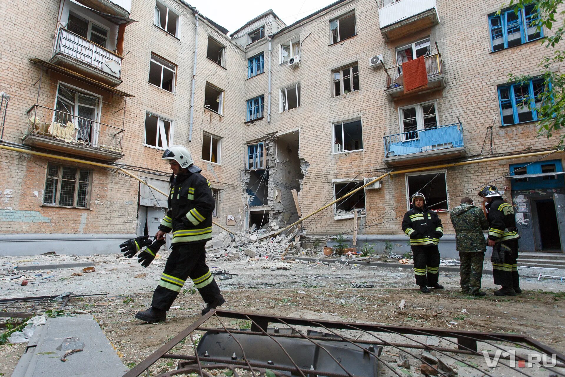 Какие дома взорвали в москве. Университетский 60 Волгоград взрыв. Взрыв дома на университетском проспекте Волгоград. Взрыв газа Университетский проспект. Университетский проспект 60 Волгоград.