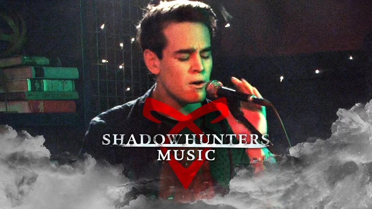 Fragile world. Альберто розенде. fragile world alberto rosende.
