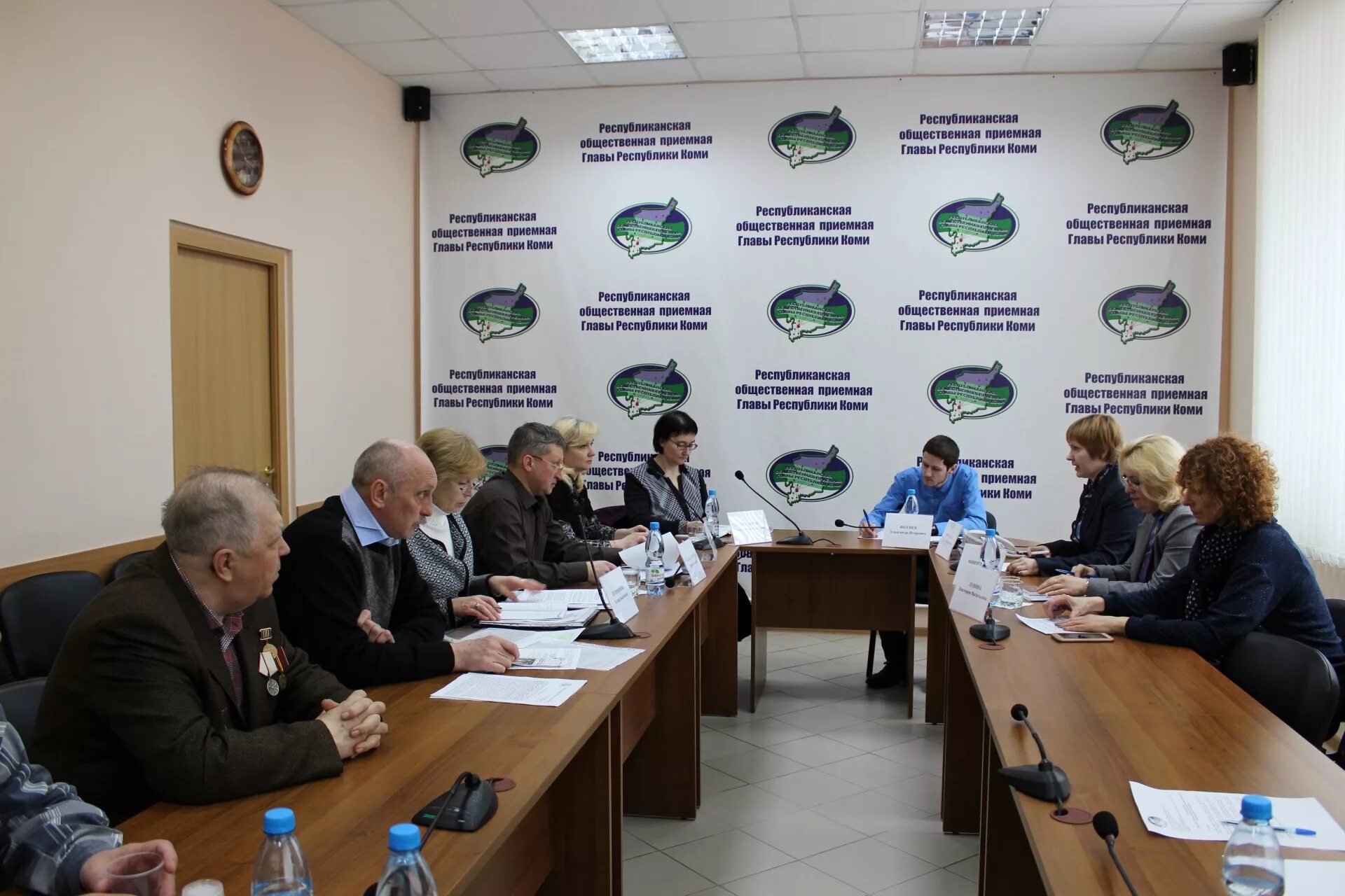 Оздоровление чернобыльцев. Возложение цветов к памятнику. Общественная приемная главы. Оздоровление чернобыльцев. Могилы ликвидаторов чаэс на митинском кладбище.