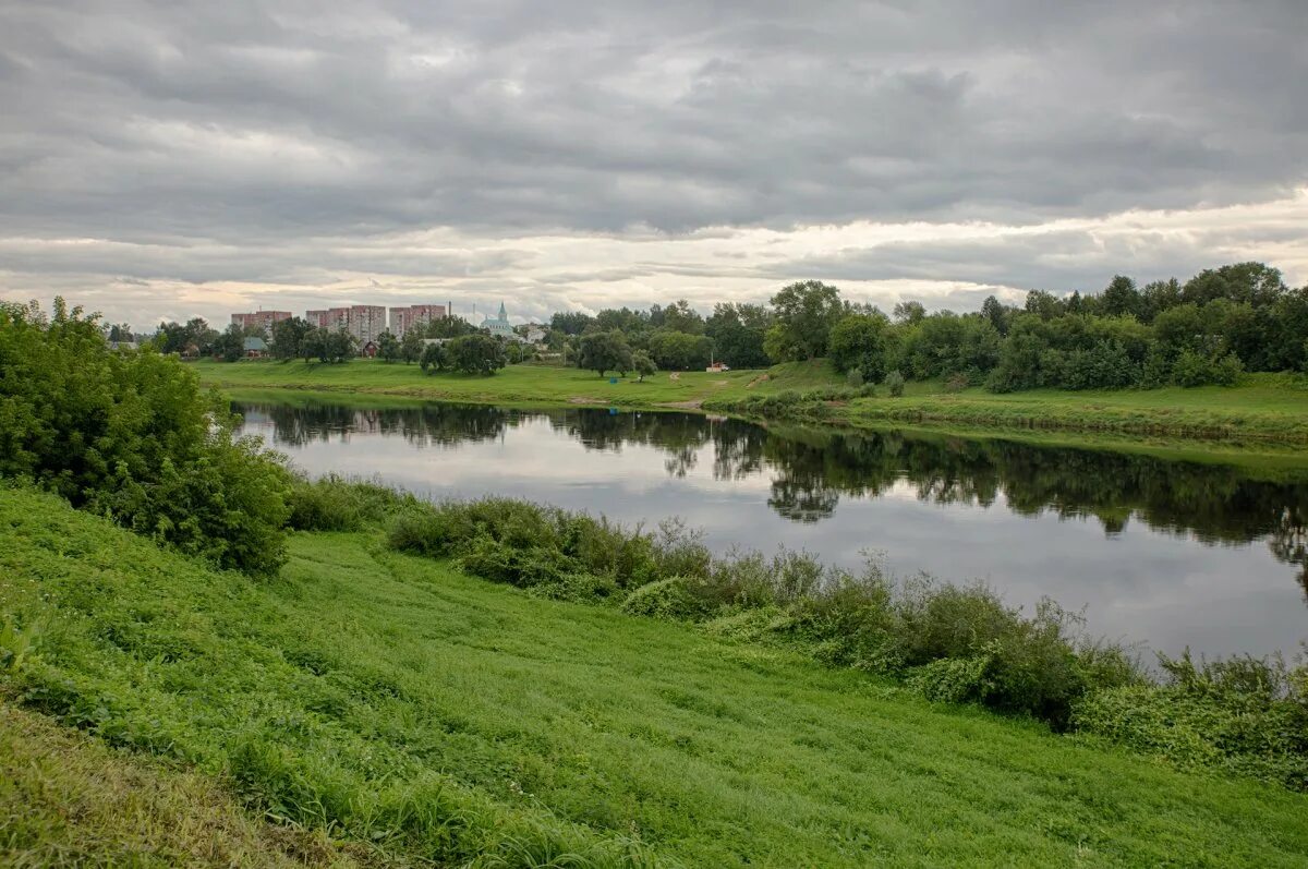 Река двина город. Западная Двина река. Река Даугава Западная Двина. Зап.Двина река Полоцк. Река Западная Двина Беларусь.