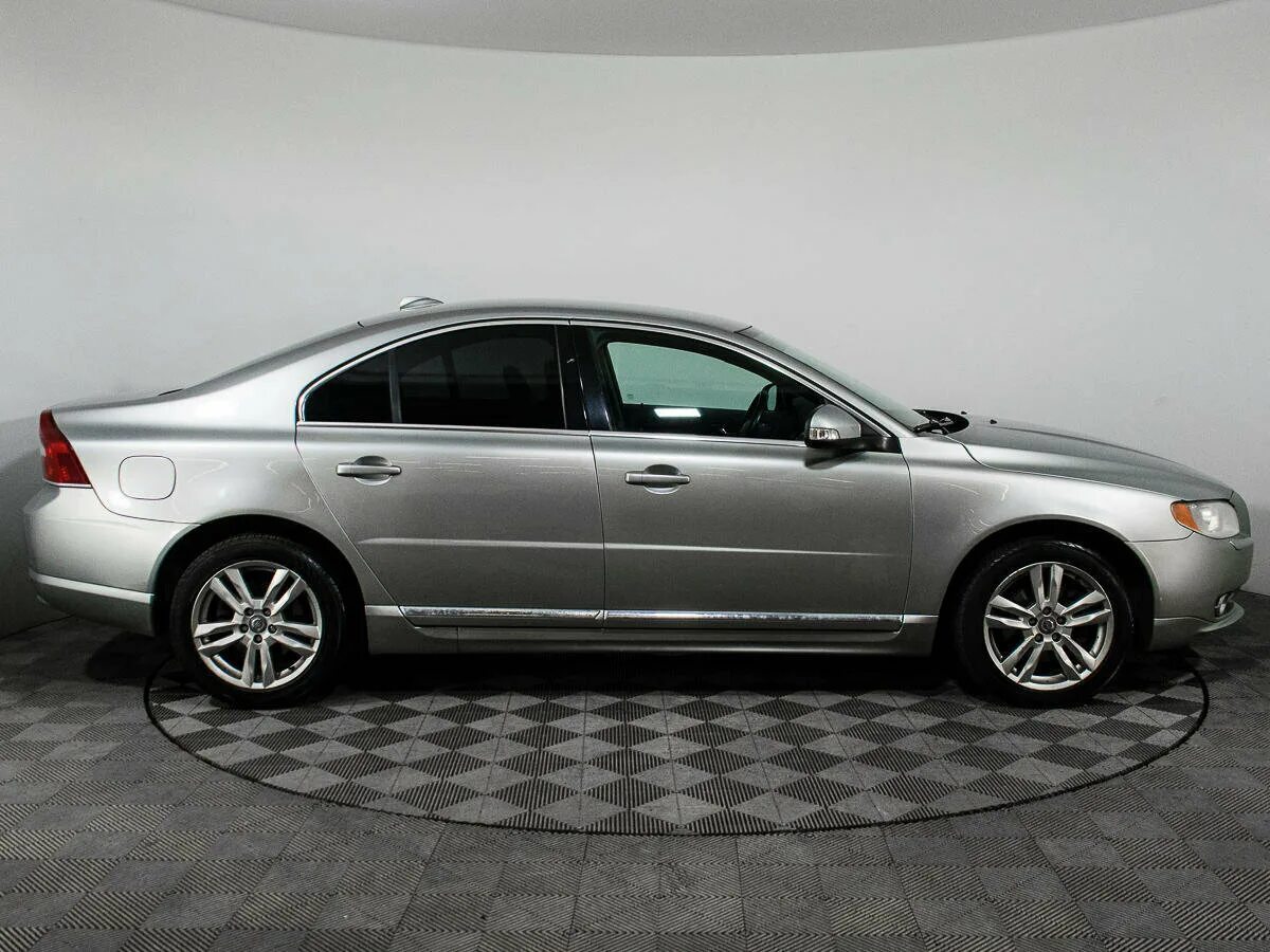 Volvo s80 2010. Volvo s80 II серебристая. Volvo s80 ll. Volvo s80 серебристый.