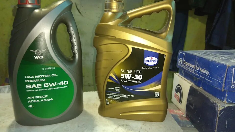 Масло УАЗ 5w40. УАЗ Premium 5w-40. UAZ Motor Oil Premium 5w-40. Масло УАЗ 5w40 синтетика. Какое масло заливать в 409 двигатель уаз