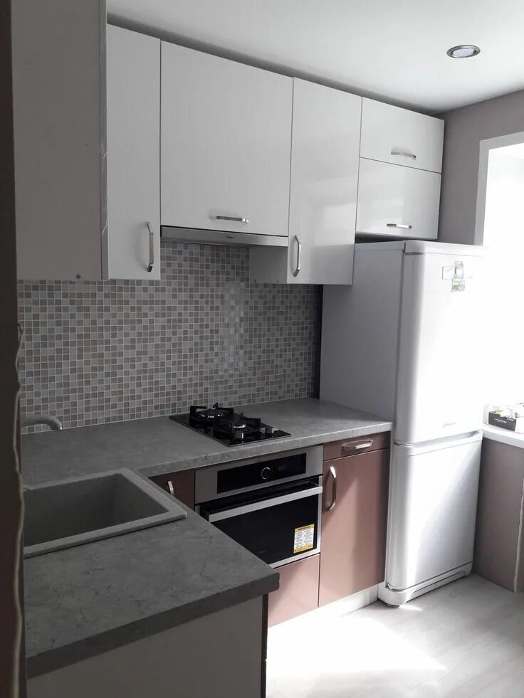 ДИЗАЙН ХРУЩЕВКИ - Кухня OK.RU Kitchen remodel small, Tiny kitchen design, Tiny h
