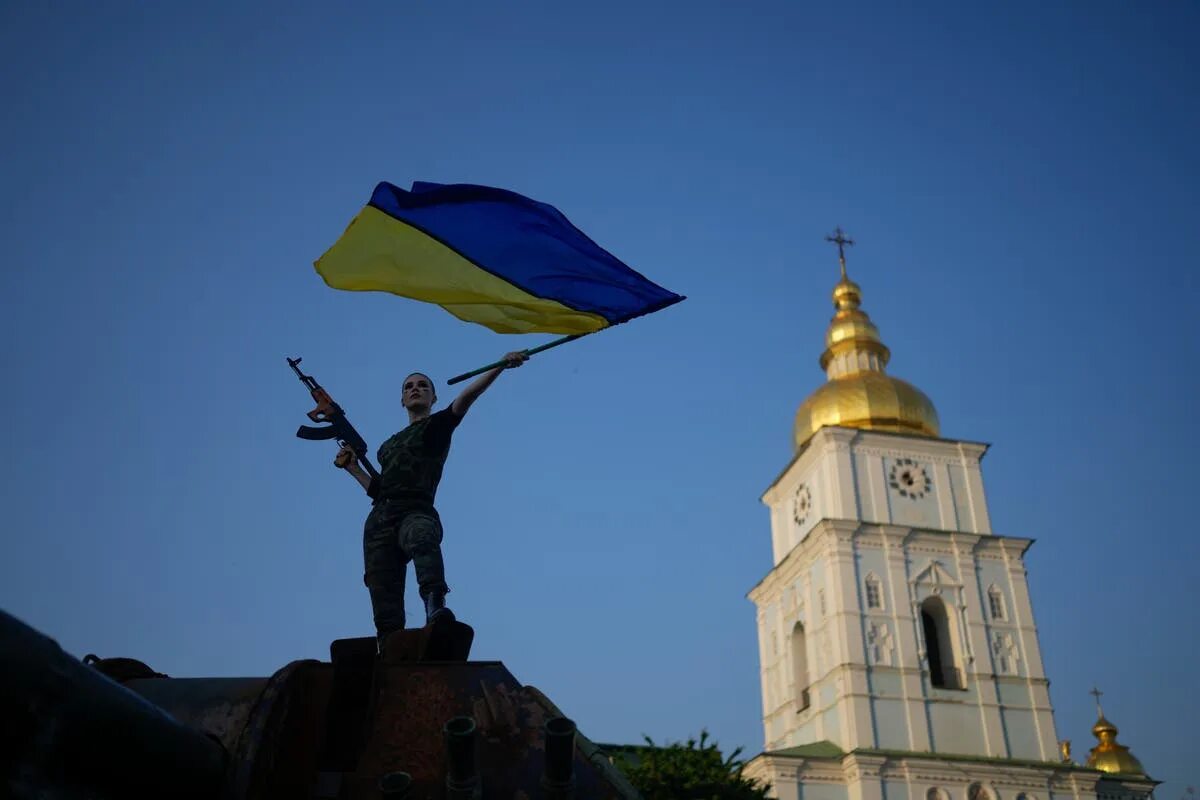 Парад военной техники украины. Парад 30 лет независимости украины. Парад на крещатике 2022. Парад военной техники украины. 24 августа киев.