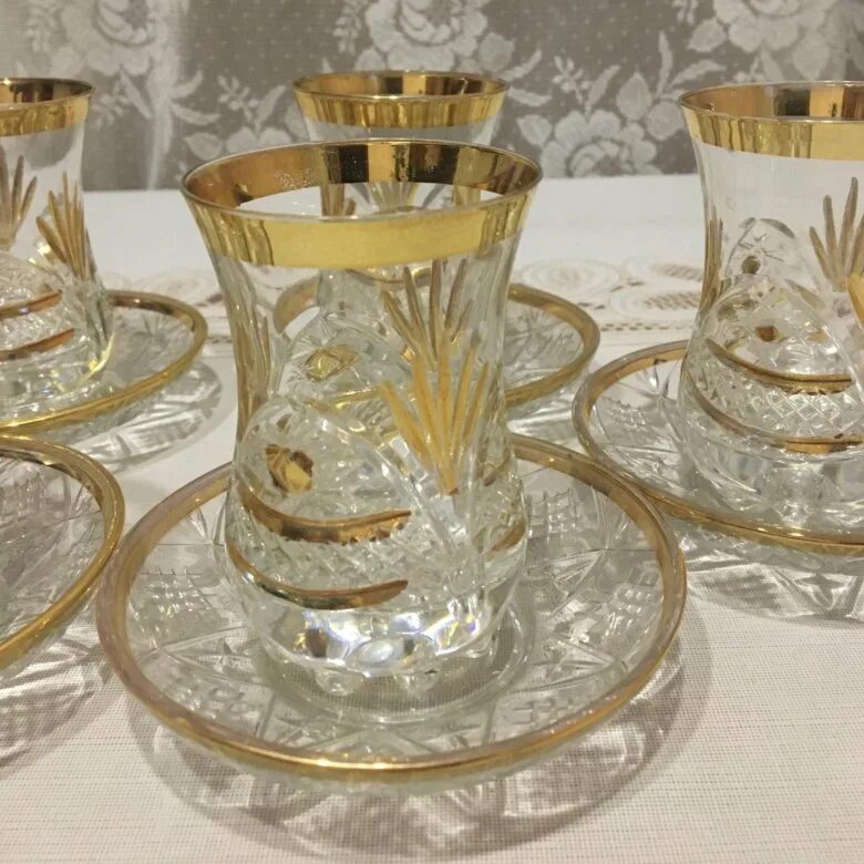 Армуды версаль. Армуды версаче. Армуд клаудия. Стаканы турция. Турецкие чашки армуды.