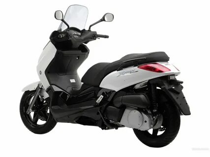 Yamaha x max 250