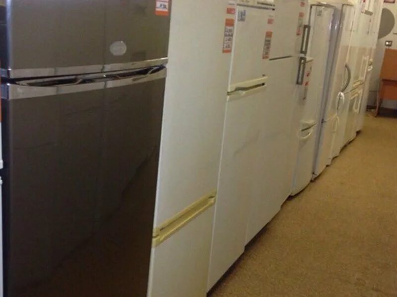 бу бытовая техника санкт петербург. много холодильников. напрокат техника бытовая. бытовая техника б/у. магазин б у техники.