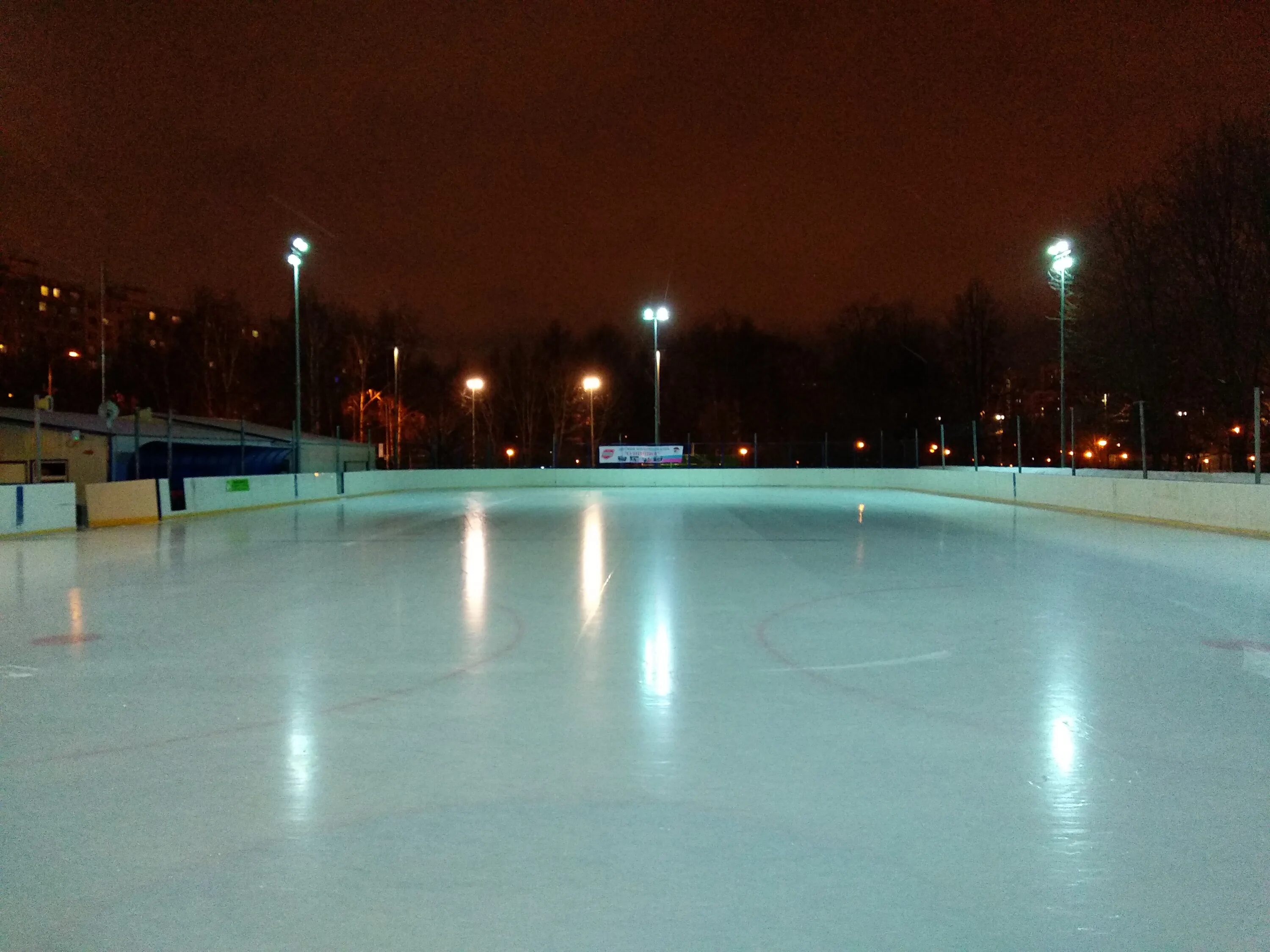 парк ангарские пруды каток. синема каток в парке ангарские пруды. парк ангарские пруды каток. москва парк ангарские пруды каток ангарские пруды. каток в парке ангарские пруды.