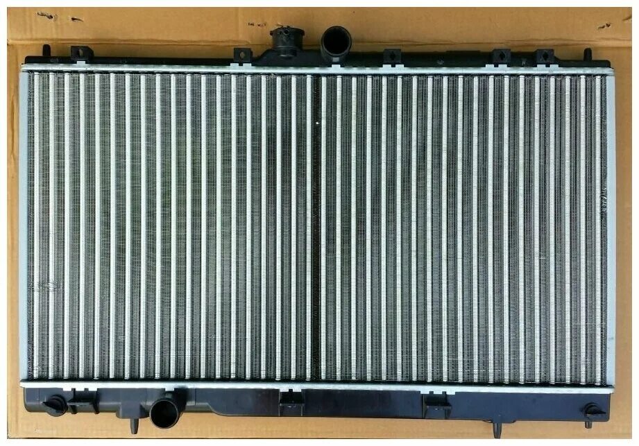Mr968856 алюминия. радиатор митсубиси лансер 9. кассета радиаторов лансер. радиатор митсубиси лансер 9. 6 акпп.