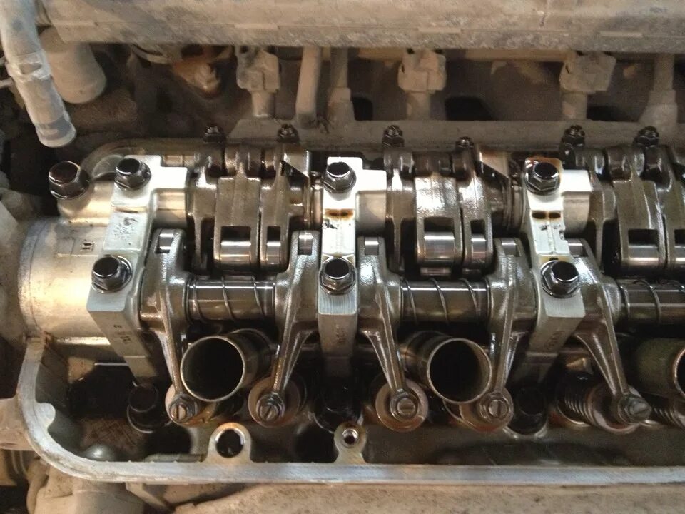 18 клапанов двигатель. Клапана лансер 9. Двигатель 4g18 mitsubishi lancer 9 1. Клапан лансер 9 1. 6 4g18 двигатель клапана.